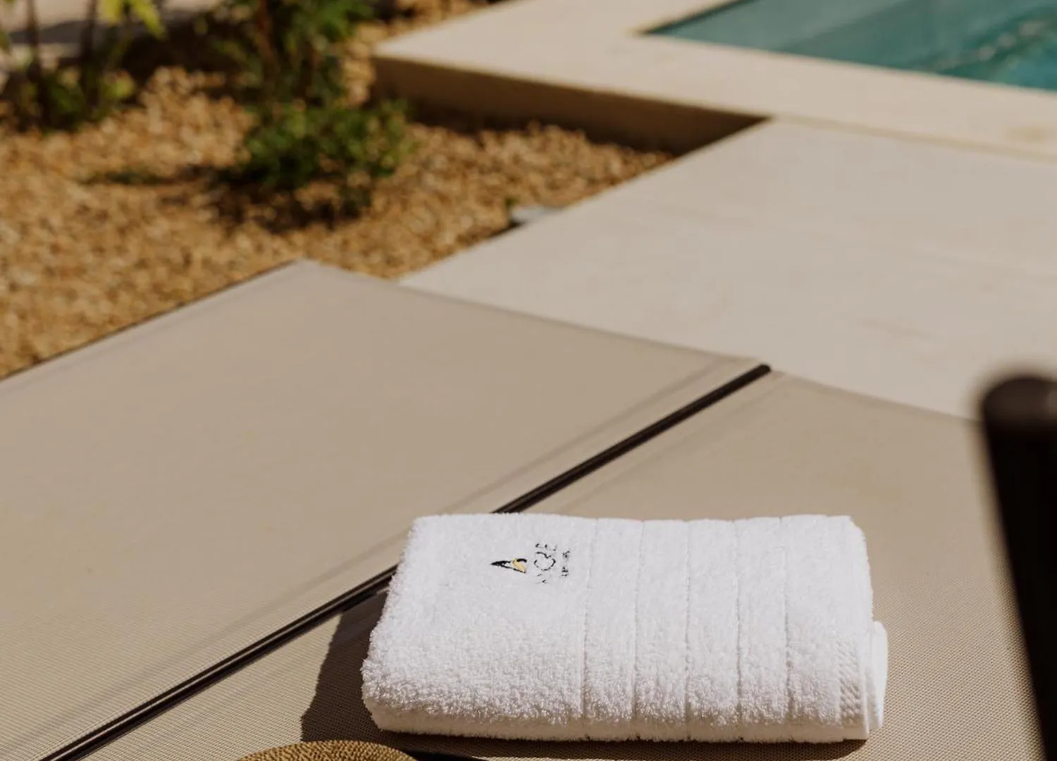 Anore Luxury Suites Νικήτη 0*,  Ελλάδα